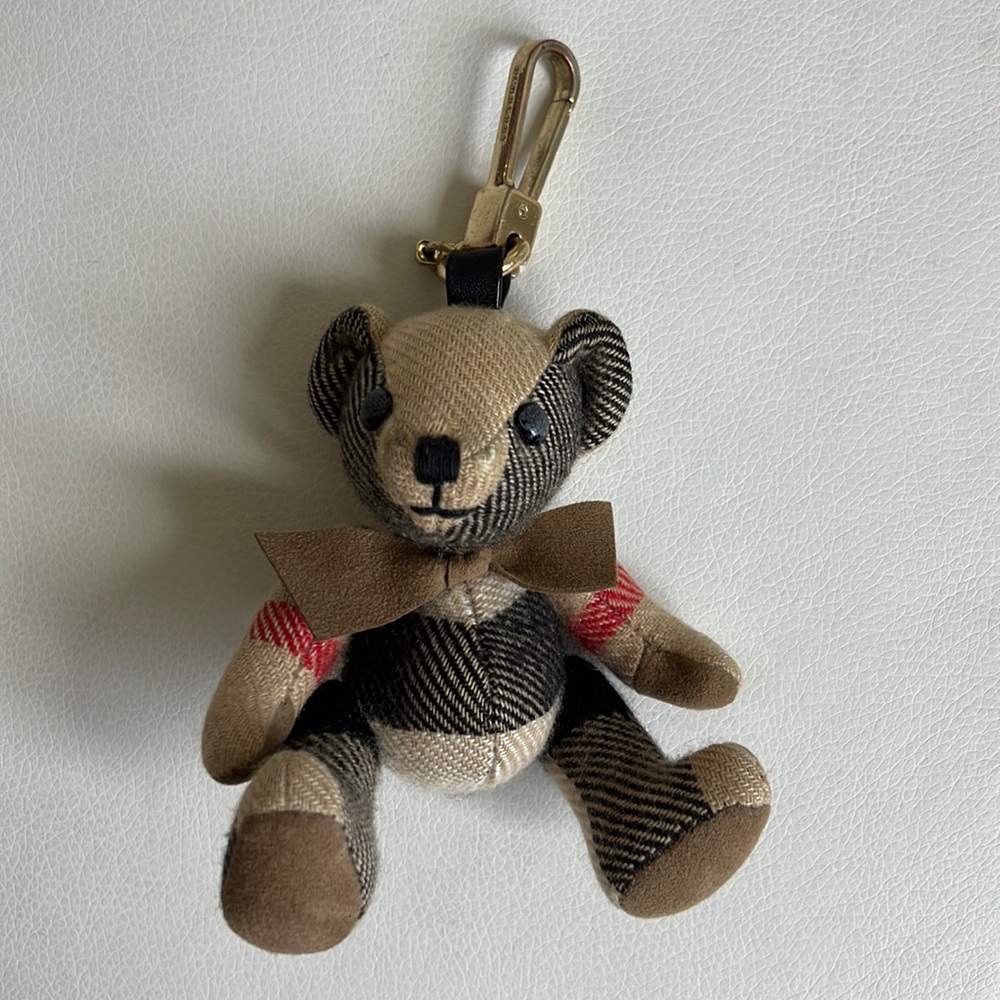 Burberry bear keychain